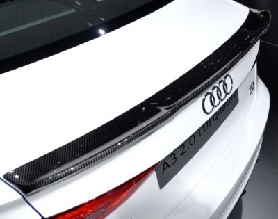 Aileron (becquet de coffre ) carbone pour Audi A3 S3 8V 4D Sedan 2013-
