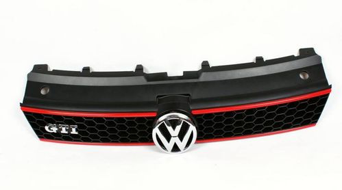 Calandre look GTI pour Polo 6R avec le logo GTi, avec l'insigne central VW